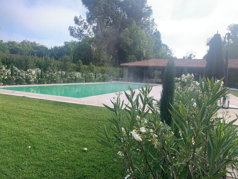 Casa Oliveto, piscina y jardines